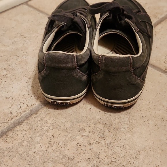 Taos Moc Star Sneakers in Graphite Size 9.5 - Picture 3 of 10
